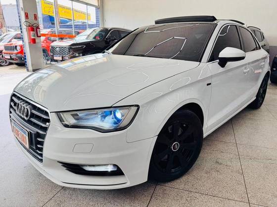 AUDI A3 1.8 TFSI SEDAN 16V 180CV GASOLINA 4P AUTOMÁTICO AUDI A3 1.8 TFSI SEDAN 16V 180CV GASOLINA 4P AUTOMÁTICO